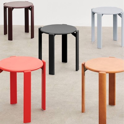 Taburete bajo REY Stool de HAY en Moises Showroom Taburete bajo REY Stool de HAY en Moises Showroom