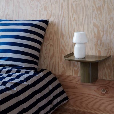 Apollo Portable Lamp de HAY en Moises Showroom Apollo Portable Lamp de HAY en Moises Showroom