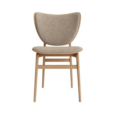 Silla Elephant con frente tapizado de Norr11 en Moises Showroom Silla Elephant con frente tapizado de Norr11 en Moises Showroom