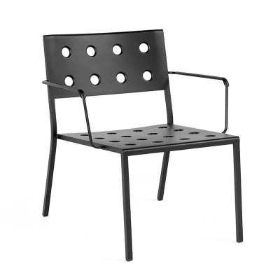 Balcony Lounge Armchair de HAY en Moises Showroom Balcony Lounge Armchair de HAY en Moises Showroom