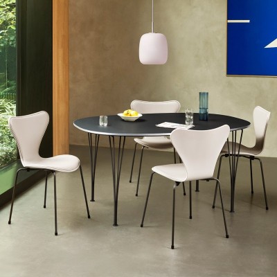 Mesa Superellipse™ de Fritz Hansen Mesa Superellipse™ de Fritz Hansen