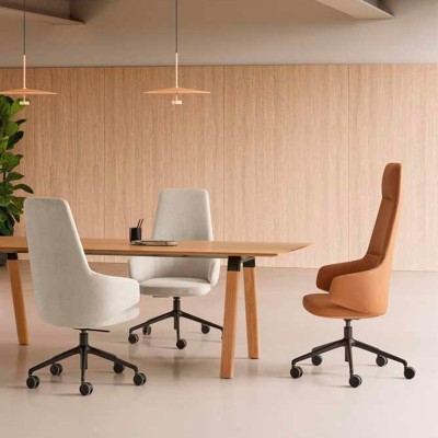 Sillón con ruedas Binar Executive de respaldo alto en Moises Showroom