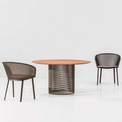 Mesa Mesh Ø135 de Kettal en Moises Showroom Mesa Mesh Ø135 de Kettal en Moises Showroom