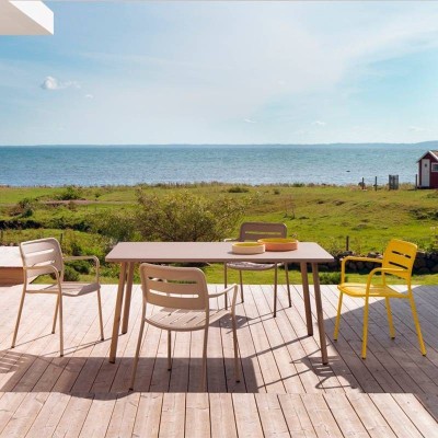 Village Dining armchair de Kettal en Moises Showroom Village Dining armchair de Kettal en Moises Showroom