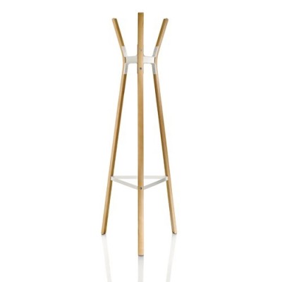 Porte-manteau sur pied en bois d’acier de Magis Porte-manteau sur pied en bois d’acier de Magis