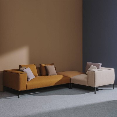 Raglan Home, Canapé par Andreu Wold Raglan Home, Canapé par Andreu Wold
