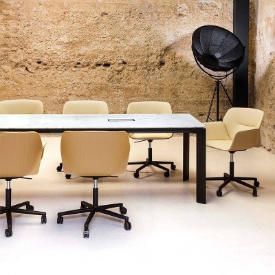 Sillón Nuez con ruedas SO2773 - Andreu World Sillón Nuez con ruedas SO2773 - Andreu World