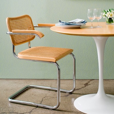 Imagen ambientada comedor silla Cesca con brazos ratán y haya natural Imagen ambientada comedor silla Cesca con brazos ratán y haya natural
