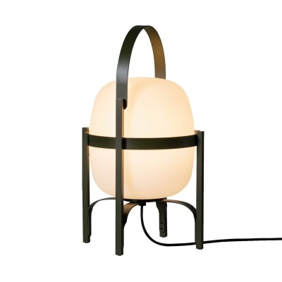 Lámpara Cesta Alubat olive green encendida de Santa&Cole Lámpara Cesta Alubat olive green encendida de Santa&Cole