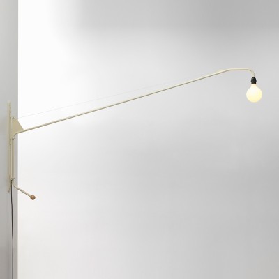 Lámpara Potence encendida color blanc colombe de Vitra Lámpara Potence encendida color blanc colombe de Vitra