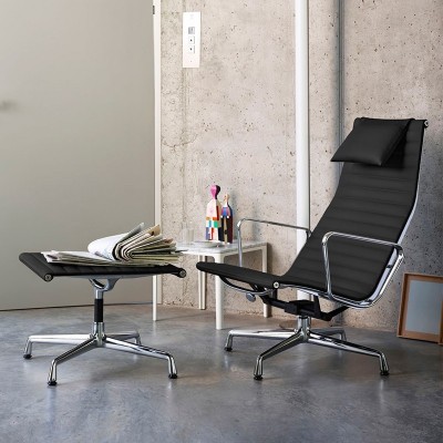 Aluminium EA 125 Vitra con el sillón Aluminium EA 125 Vitra con el sillón