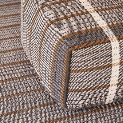 Detalle Puf Reversible Black de Gan Rugs Detalle Puf Reversible Black de Gan Rugs