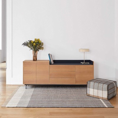Puf y alfombra Reversible Black de Gan Rugs Puf y alfombra Reversible Black de Gan Rugs