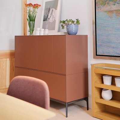 Treku Iconics, Credenza Lauki 01