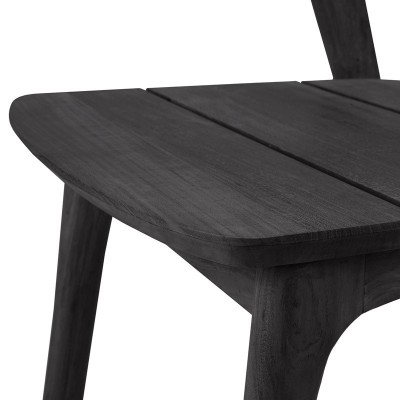Detalle asiento silla Bok de exterior en teca negra de Ethnicraft Detalle asiento silla Bok de exterior en teca negra de Ethnicraft