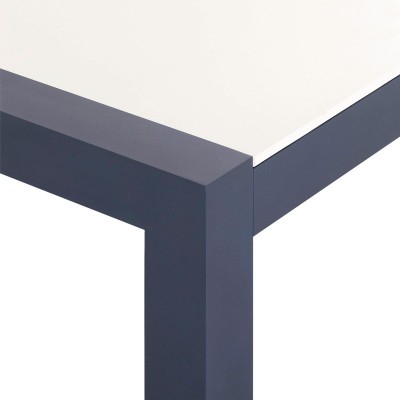 Detalle mesa tumbona Islablanca de Gandía Blasco Detalle mesa tumbona Islablanca de Gandía Blasco