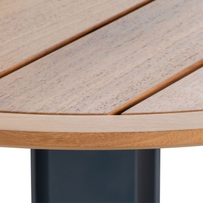 Detalle 3 de la mesa de comedor Isla diámetro 130 de Gandía Blasco. Detalle 3 de la mesa de comedor Isla diámetro 130 de Gandía Blasco.