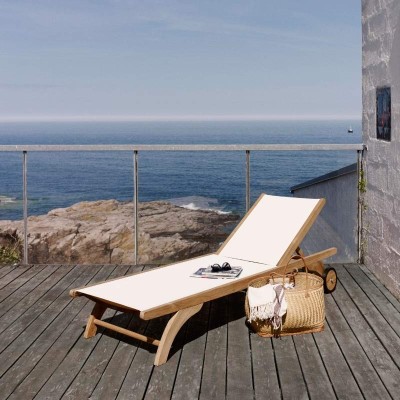 Tumbona Columbus Sunbed blanca Skagerak by Fritz Hansen ambientada Tumbona Columbus Sunbed blanca Skagerak by Fritz Hansen ambientada