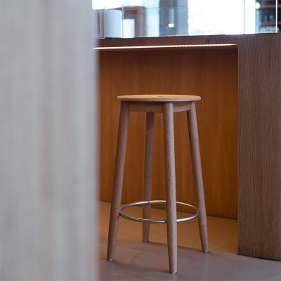 Tabouret Oto H65 et H 75 de Ondarreta Tabouret Oto H65 et H 75 de Ondarreta
