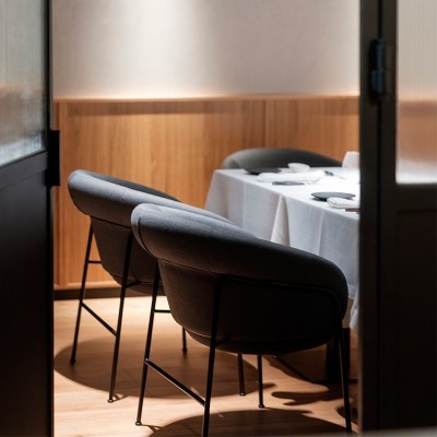 Ginger Ondarreta chair with 4 feet Ginger Ondarreta chair with 4 feet