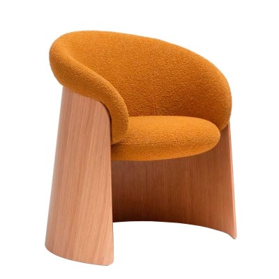 Ginger Madera de Ondarreta en Moises Showroom Ginger Madera de Ondarreta en Moises Showroom