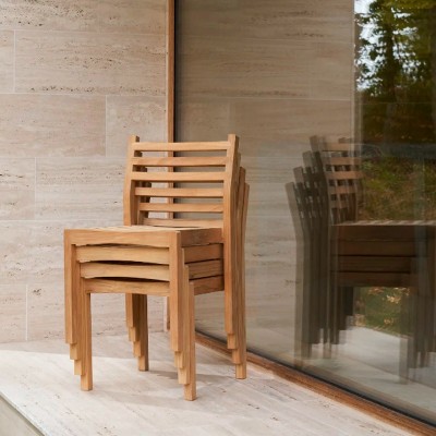 Silla AH501 apilada de Carl Hansen Silla AH501 apilada de Carl Hansen
