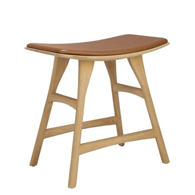Taburete Osso bajo roble asiento cuero cognac de Ethnicraft Taburete Osso bajo roble asiento cuero cognac de Ethnicraft