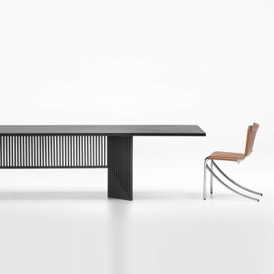 Mesa Maestro Acerbis design detalle con silla Mesa Maestro Acerbis design detalle con silla
