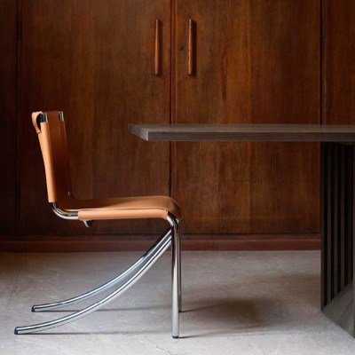 Silla Jot Acerbis en la mesa Silla Jot Acerbis en la mesa