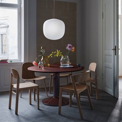 Muuto, tavolo da pranzo in mezzo Muuto, tavolo da pranzo in mezzo