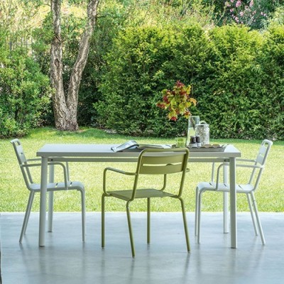 Chaise d’extérieur étoile avec accoudoirs design Emu Chaise d’extérieur étoile avec accoudoirs design Emu
