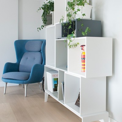 Poltrona RO con gambe in legno Fritz Hansen Poltrona RO con gambe in legno Fritz Hansen