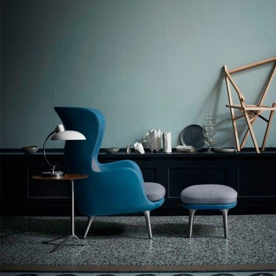 Poltrona RO com pés de madeira Fritz Hansen Poltrona RO com pés de madeira Fritz Hansen