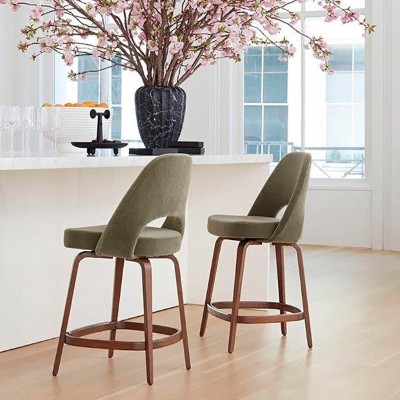 Knoll, Tabourets Saarinen avec pied en bois Knoll, Tabourets Saarinen avec pied en bois