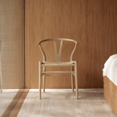 Imagen ambientada Silla CH24 Wishbone roble jabón de Carl Hansen Imagen ambientada Silla CH24 Wishbone roble jabón de Carl Hansen