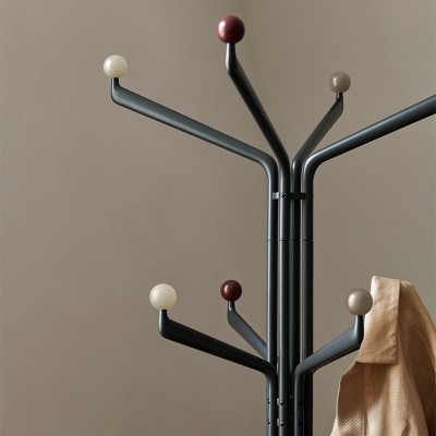 Perchero Capture Coat Stand SC77 de &Tradition