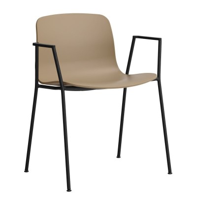 About A Chair AAC18 color clay con pata negra de HAY About A Chair AAC18 color clay con pata negra de HAY