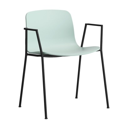 About A Chair AAC18 color dusty mint con pata negra de HAY About A Chair AAC18 color dusty mint con pata negra de HAY