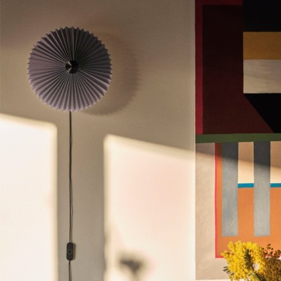 Imagen ambientada Matin Wall Lamp color lavender de HAY Imagen ambientada Matin Wall Lamp color lavender de HAY