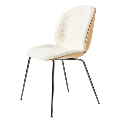 Silla Beetle Oak Veneer Shell Black Chrome Conic Base tapizado Karakorum de Gubi Silla Beetle Oak Veneer Shell Black Chrome Conic Base tapizado Karakorum de Gubi