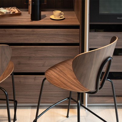 Tabourets Globus en bois - STUA Tabourets Globus en bois - STUA