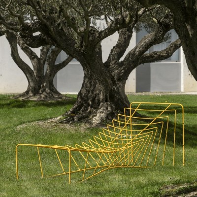 Isimar, Topos Sun Lounger by Zaha Hadid Architects Isimar, Topos Sun Lounger by Zaha Hadid Architects