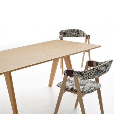 Table de salle à manger Mathilda par Moroso Table de salle à manger Mathilda par Moroso