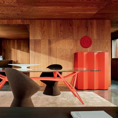Tavolo Reale CM di Zanotta, design di Carlo Molino Tavolo Reale CM di Zanotta, design di Carlo Molino