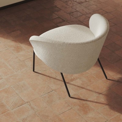 Perobell . Mao armchair with fixed foot Perobell . Mao armchair with fixed foot