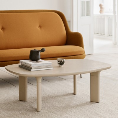 Fritz Hansen, divano FRI disegnato da Jaime Hayon Fritz Hansen, divano FRI disegnato da Jaime Hayon