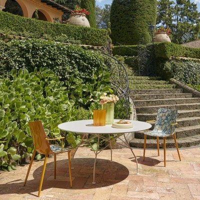 Chaise H.H.H. de Kartell , conçue par Philippe Starck Chaise H.H.H. de Kartell , conçue par Philippe Starck