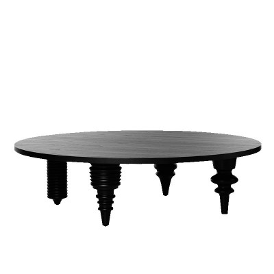 Mesa baja Multileg fresno teñido negro de BD Barcelona en Moises Showroom