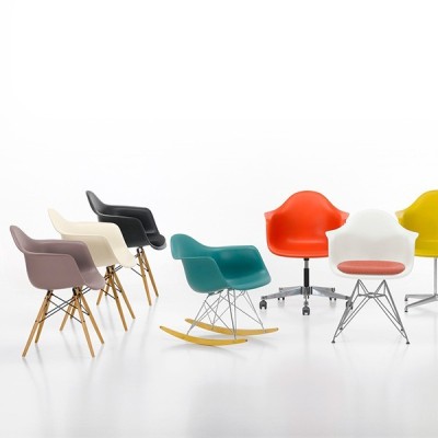 Chaise d’appoint en plastique Eames PACC Chaise d’appoint en plastique Eames PACC