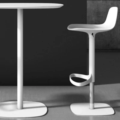 Design de fezes Bonnie Bonaldo Design de fezes Bonnie Bonaldo